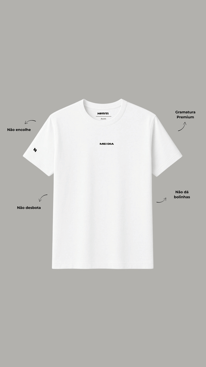 Camiseta Alg. Egípcio - Branca (Mei dia)